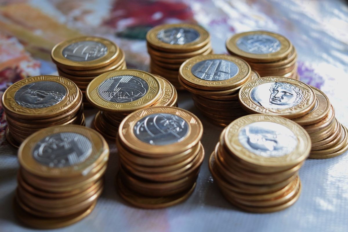 Scope Affirms Greece’s BBB- Ratings; Revises Outlook to Positive