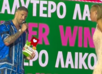 Ο Αλέξανδρος Πασχαλάκης αποθεώνει την Κατερίνα Λιόλιου – Πέρα από καλή τραγουδίστρια, είναι πολύ όμορφη