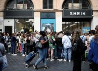 Η Shein πατάει γκάζι και ετοιμάζεται να εισαχθεί στο χρηματιστήριο του Λονδίνου