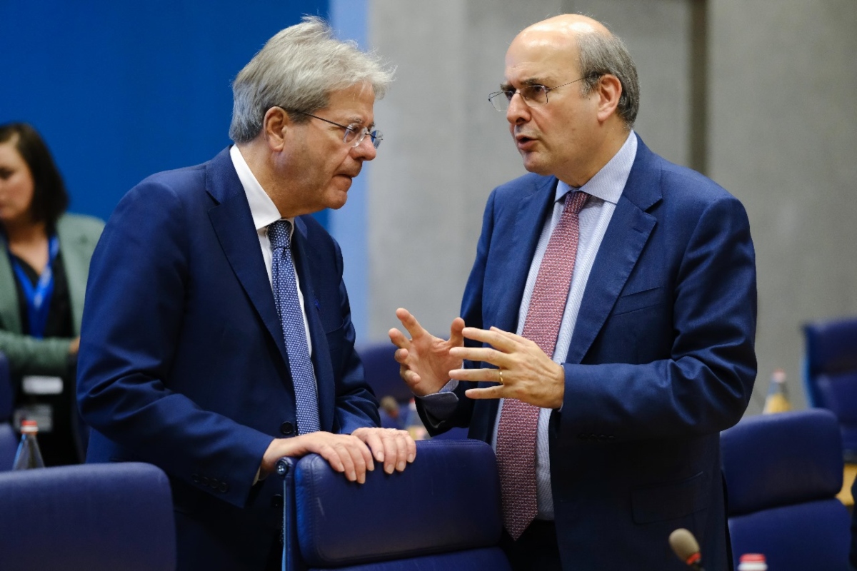 Χατζηδάκης: Η ΕΤΕπ να αναλάβει μεγαλύτερο ρόλο για την ενίσχυση της ευρωπαϊκής άμυνας