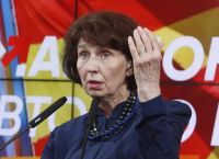 Επιμένει η Σιλιάνοφσκα: Η χρήση από εμένα του «Μακεδονία» δεν αποτελεί παραβίαση του Συντάγματος