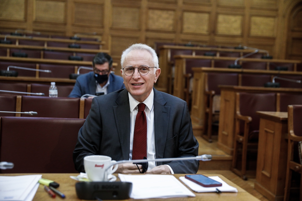 Ραγκούσης: Μικρονοϊκές οι απομακρύνσεις Τσίπρα, Θεοχαρόπουλου