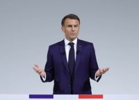 Η “μάχη επιβίωσης” του Μακρόν
