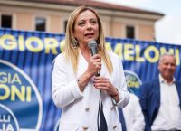 Η Μελόνι οξύνει τον διχασμό στην ιταλική κοινωνία για τις αμβλώσεις