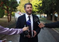 ΠΑΣΟΚ: Παραμένουν οι υψηλοί τόνοι