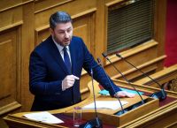 Ανδρουλάκης: Βαφτίζετε «μεταρρυθμίσεις» τα μπαλώματα, βάζοντας τα προβλήματα του ΕΣΥ κάτω από το χαλί