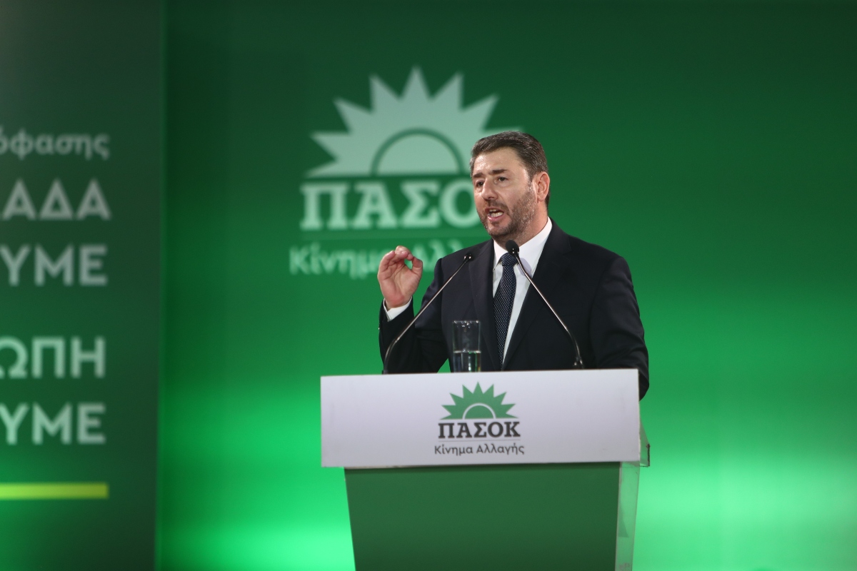 Η Κεντροαριστερά κι οι κόκκινες γραμμές Ανδρουλάκη