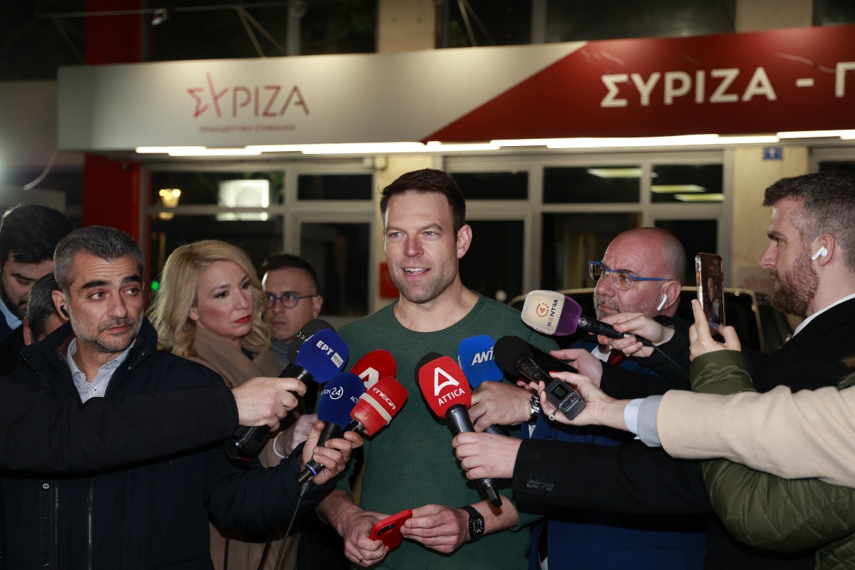 Ο Κασσελάκης διαψεύδει φραστικό επεισόδιο με δημοσιογράφο