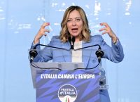 Μελόνι: “Η πρόταση για τους νέους επικεφαλής των ευρωπαϊκών θεσμών είναι λανθασμένη” Μελόνι: “Η πρόταση για τους νέους επικεφαλής των ευρωπαϊκών θεσμών είναι λανθασμένη”