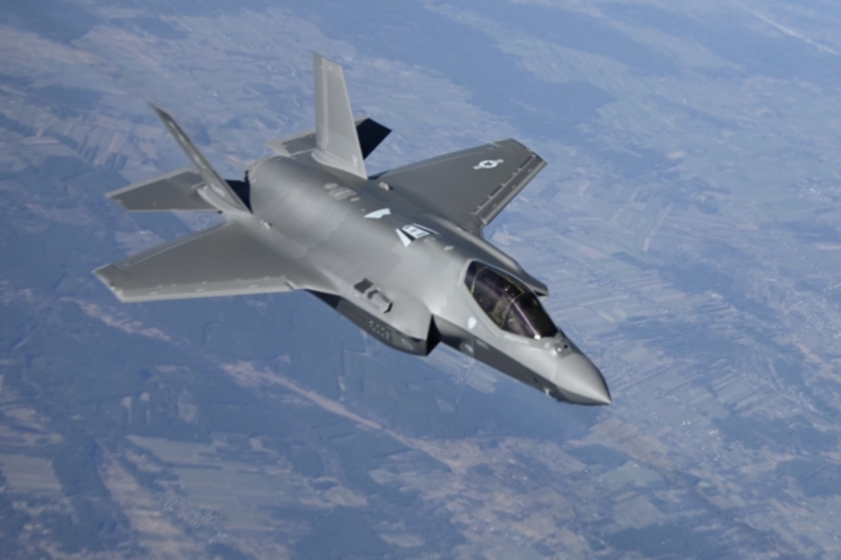 Wsj: Οι ΗΠΑ φέρονται να εξοπλίζουν τα F-16 της Ουκρανίας με προηγμένα όπλα