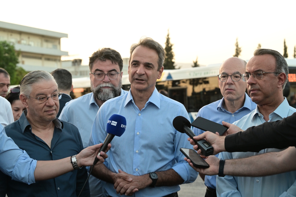 Μητσοτάκης: Καλύτερα και περισσότερα λεωφορεία στους δρόμους