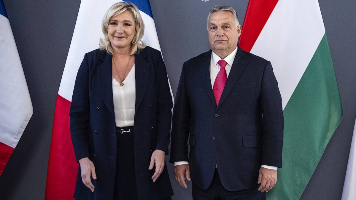 Διαβουλεύσεις Λεπέν – Όρμπαν για σχηματισμό ευρείας ακροδεξιάς ομάδας στην Ευρωβουλή