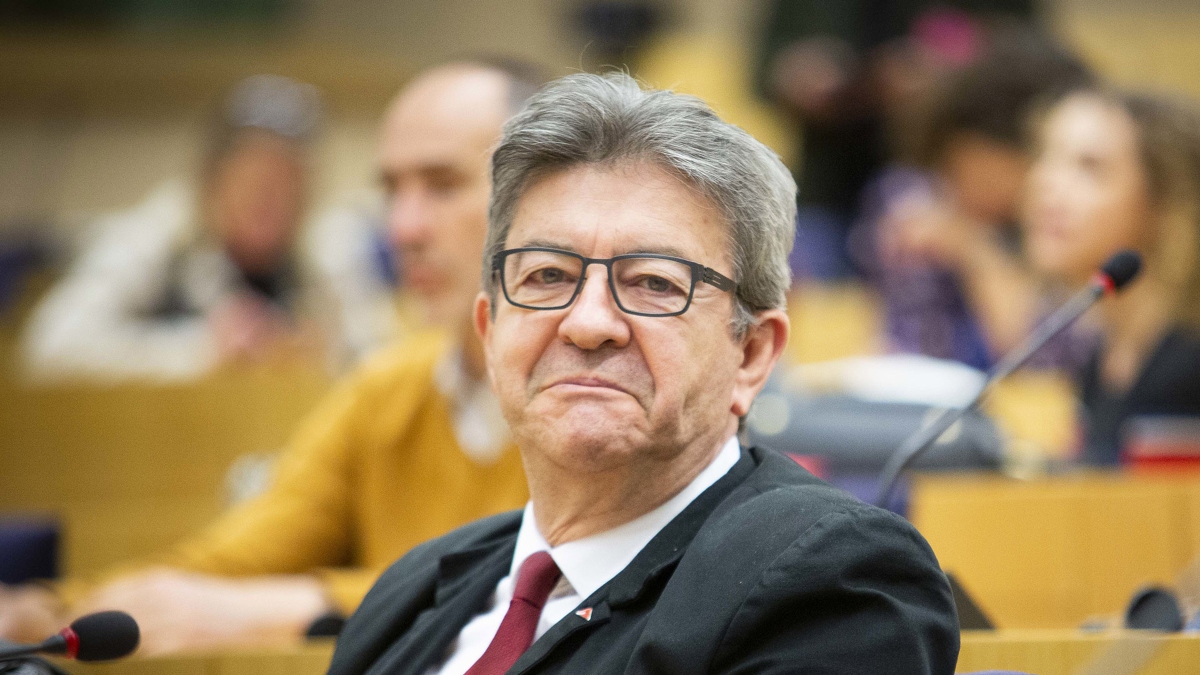 Γαλλία: «Ο Μακρόν να αφήσει την Αριστερά να κυβερνήσει», ζητά το Νέο Λαϊκό Μέτωπο