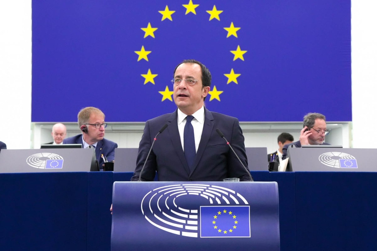 Ξαφνική κινητικότητα στο Κυπριακό, αισιοδοξία στη Λευκωσία