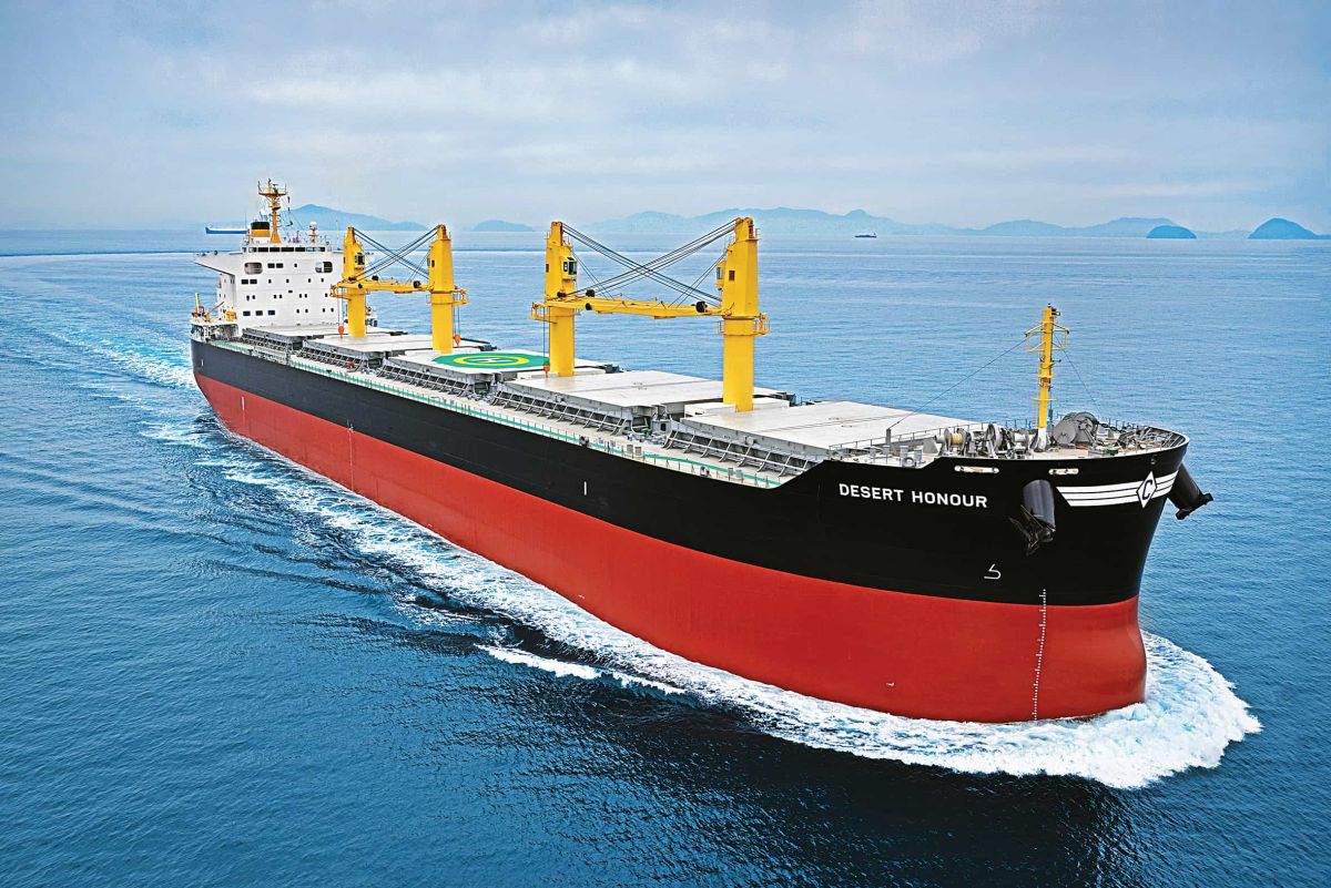 Εγκαταλείπουν το Σουέζ τα μεγάλα bulk carriers