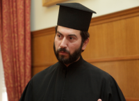 Κιβωτός: Σε δίκη για κατάχρηση ανηλίκων σε ασέλγεια κατά συρροή και κατ’ εξακολούθηση ο πατέρας Αντώνιος