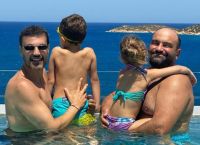 Παντελής Τουτουντζής: Στην Κρήτη με τον μέλλοντα σύζυγο και τα παιδιά τους για την ονομαστική του εορτή
