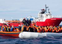 Το πλοίο-ασθενοφόρο Ocean Viking διέσωσε 196 ανθρώπους ανοικτά της Λιβύης
