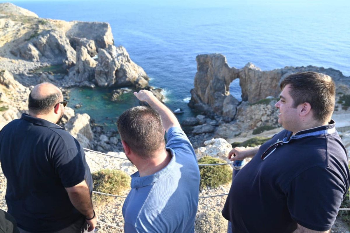 Περιφέρεια Αττικής: Εγκαίνια της ανακατασκευασμένης γέφυρας Μάκρωνα Κυθήρων από τον Νίκο Χαρδαλιά