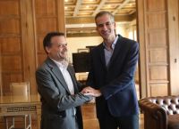 Ανάρτηση Μπακογιάννη για Δούκα: «Ή παπάς παπάς ή ζευγάς ζευγάς»