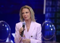 Ευρωπαϊκό Κοινοβούλιο: H Βόζεμπεργκ εξελέγη Πρόεδρος της Επιτροπής Μεταφορών και Τουρισμού