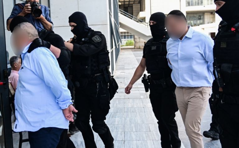 Δολοφονία Καραϊβάζ: Αρνήθηκαν τα δυο αδέλφια την εμπλοκή τους στο έγκλημα [vid]