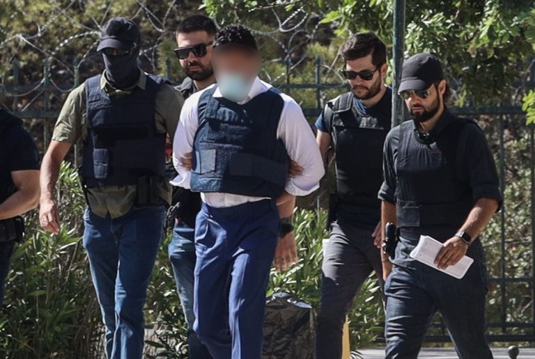 Ψυχικό: Προθεσμία για να απολογηθεί την Πέμπτη έλαβε ο συλληφθέντας για τη δολοφονία του τοπογράφου