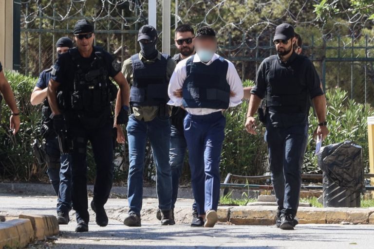 Δολοφονία στο Ψυχικό: Στα ίχνη του ηθικού αυτουργού η ΕΛΑΣ [vid]