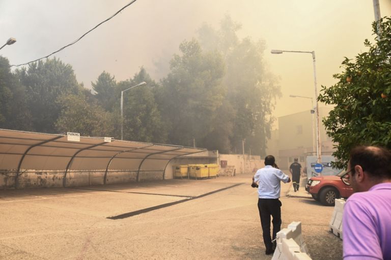 Πάτρα: Προσήχθη 45χρονη που απειλούσε ότι θα κάψει το Γηροκομειό και το Καραμανδάνειο μια μέρα πριν
