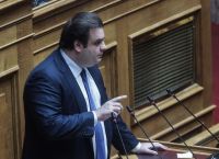 Έρχεται το πολλαπλό βιβλίο στα σχολεία – Πιερρακάκης: Θα αλλάξουν όλα τα βιβλία στη σχολική εκπαίδευση