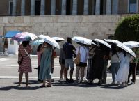 Καύσωνας: Έρχεται κορύφωση την Πέμπτη – Μέχρι πότε θα είναι στα “κόκκινα” η χώρα [vid]