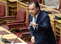 Άδωνις: Η Αριστερά δουλεύει για τα συμφέροντα των ιδιωτών γιατρών