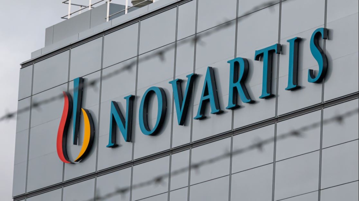 Υπόθεση Novartis: Σφοδρές αντιδράσεις μετά την αποκάλυψη ότι οι ψευδομάρτυρες έκρυβαν λύτρα 56 εκατ. ευρώ