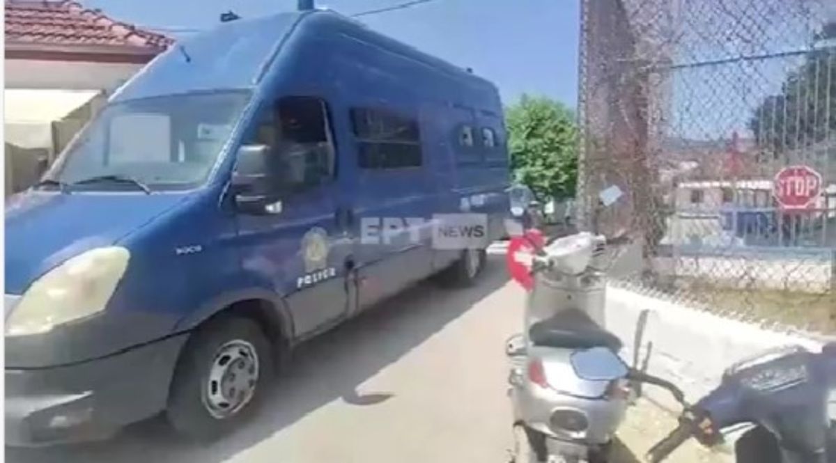 Επιχείρηση των «Αδιάφθορων» της ΕΛ.ΑΣ. στις φυλακές Ιωαννίνων – Συνελήφθη αστυνομικός