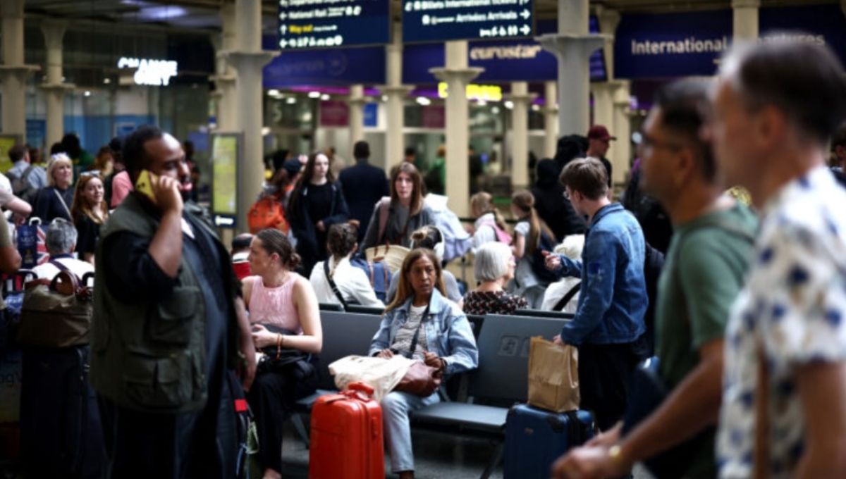 Παρέλυσε το Παρίσι μετά τις δολιοφθορές στους σιδηροδρόμους – Ακυρώνει το 25% των δρομολογίων η Eurostar