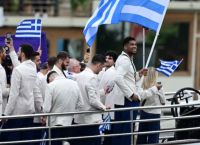 Ολυμπιακοί Αγώνες 2024: Η εντυπωσιακή είσοδος της Ελλάδας στην Τελετή Έναρξης στον Σηκουάνα [vid]