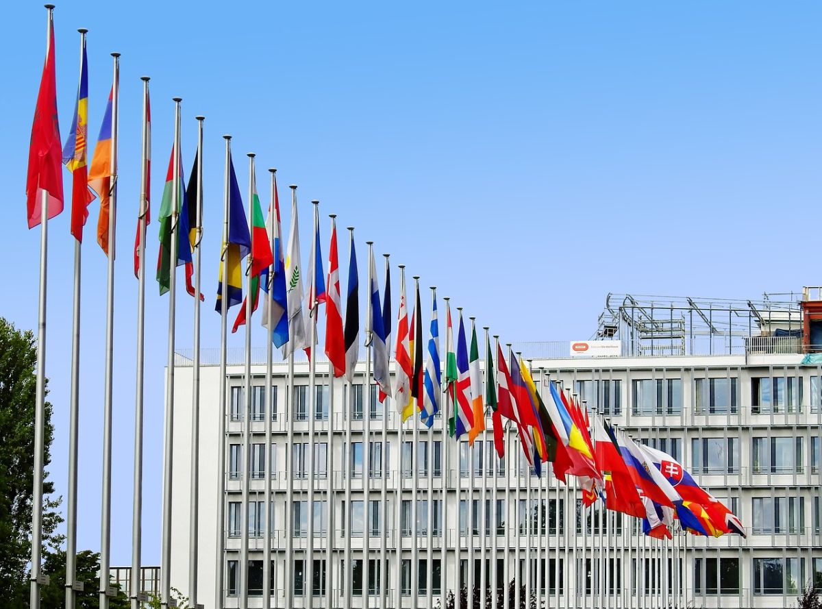 Ήπια ανάπτυξη 0,3% στην Ευρωζώνη: Ανοδικά Γαλλία και Ισπανία, κατεβάζει ταχύτητα η Γερμανία