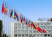 Ήπια ανάπτυξη 0,3% στην Ευρωζώνη: Ανοδικά Γαλλία και Ισπανία, κατεβάζει ταχύτητα η Γερμανία