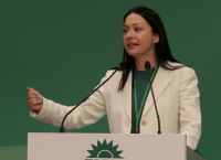 Γιαννακοπούλου σε Ανδρουλάκη: Δεν αισθάνομαι μανεκέν σε πασαρέλα [vid]