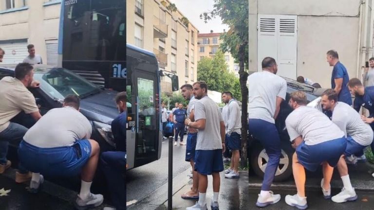 Ολυμπιακοί Αγώνες: Viral οι Έλληνες πολίστες! Σήκωσαν αμάξι για να περάσει το λεωφορείο τους [vid]