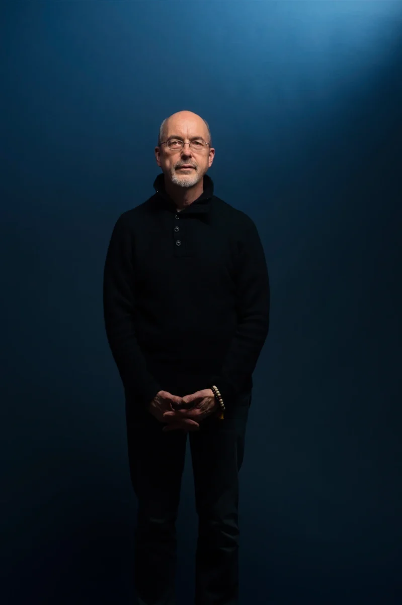 Bill Viola: Έφυγε ο Ρέμπραντ του video art -Η «Σχεδία» που δημιούργησε για τους Ολυμπιακούς της Αθήνας<