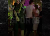 Ζούμπατς και Σάριτς έπαιξαν ξύλο σε beach bar της παραλιακής [vid]
