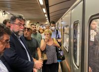 Αυτοψία Οικονόμου στο μετρό – Συνομίλησε με επιβάτες και εργαζόμενους