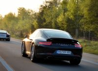 Οι πλημμύρες στην Ελβετία ζορίζουν την Porsche
