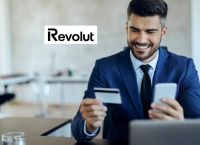Revolut: Προχωρά σε πώληση μετοχών για να δώσει ρευστότητα στους υπαλλήλους της