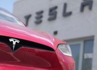 Tesla: Για πρώτη φορά σε λίστα αγοράς της κινεζικής κυβέρνησης