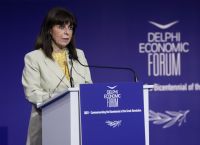 Η Κ. Σακελλαροπούλου στο Αρχιερατικό Μνημόσυνο για τους πεσόντες στην Κύπρο το 1974