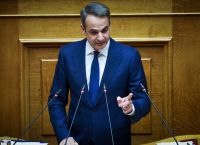 Η καθημερινότητα πιέζει την κυβέρνηση