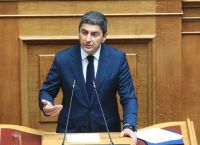 Πώς ο Μητσοτάκης οδηγήθηκε στη διαγραφή Αυγενάκη