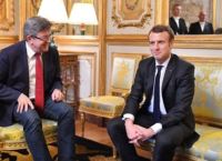 Γαλλία: Συσπείρωση κέντρου και αριστεράς ενόψει β’ γύρου